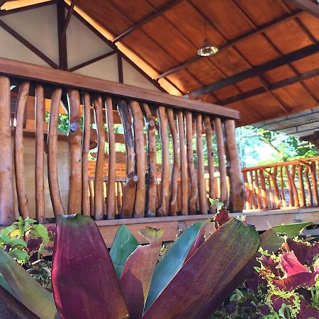 Raffles Inn Labuan Bajo Kültér fotó