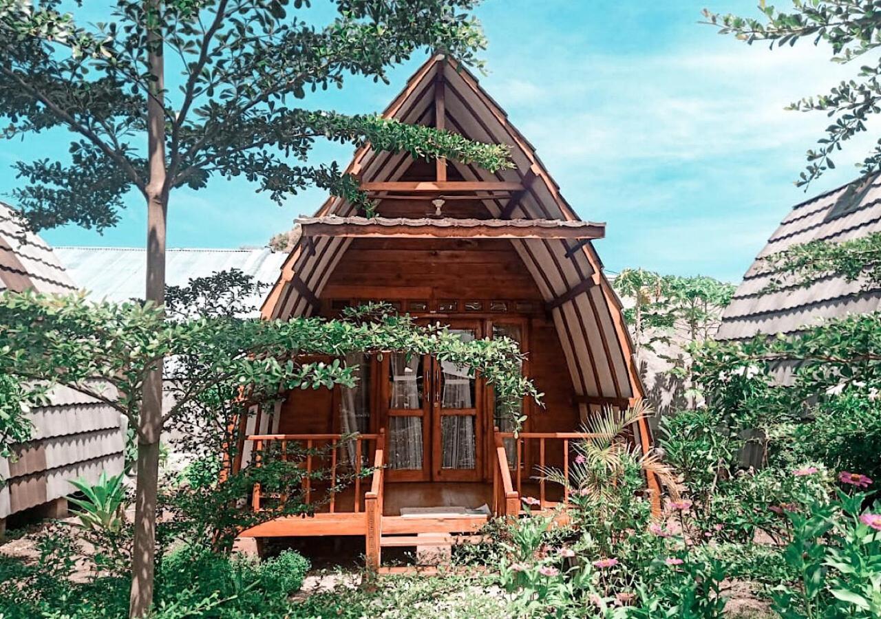 Raffles Inn Labuan Bajo Kültér fotó