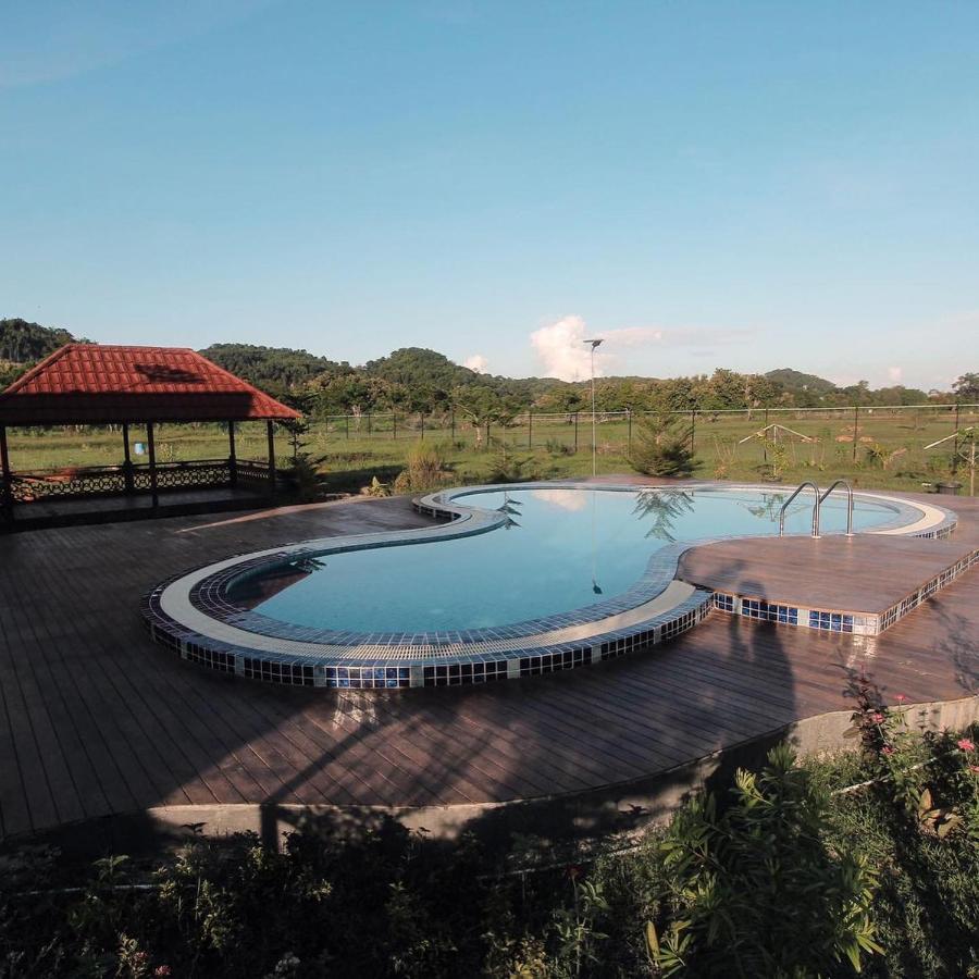 Raffles Inn Labuan Bajo Kültér fotó
